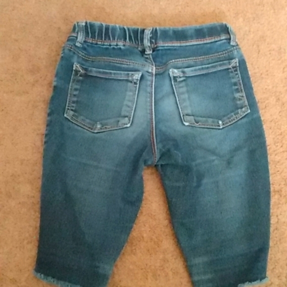 Shorts - Picture 2 of 3